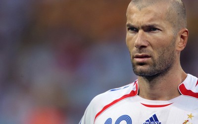 米兰电竞快讯-金玟哉赛后拒绝采访